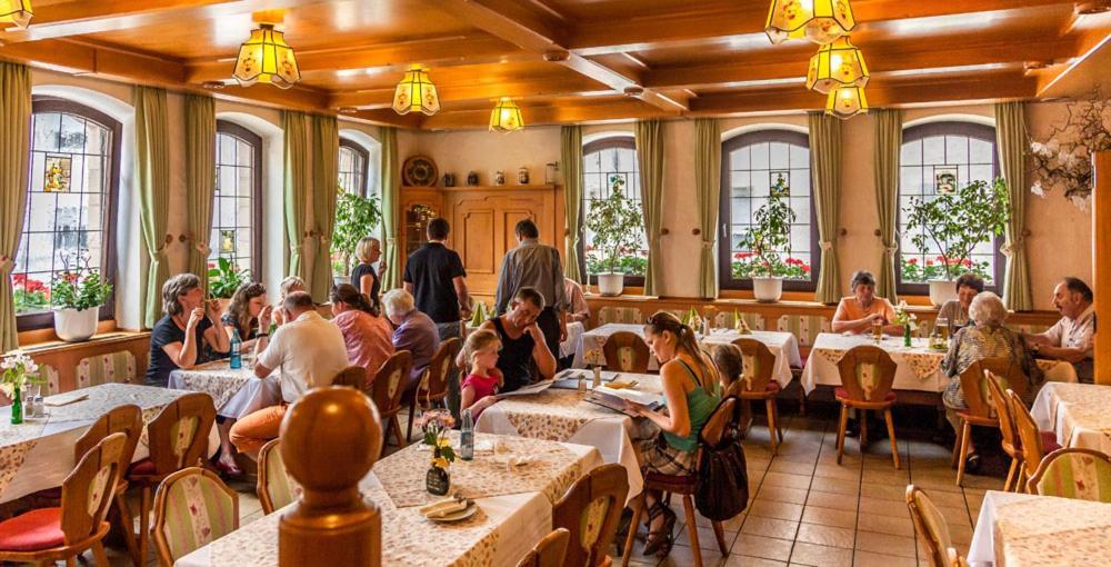 Bloedel Gasthof Gruener Baum نورنبيرغ المظهر الخارجي الصورة